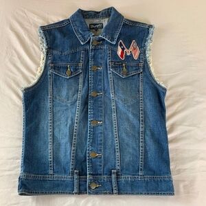 Wrangler denim vest embellished embroider flags Texas and USA Small